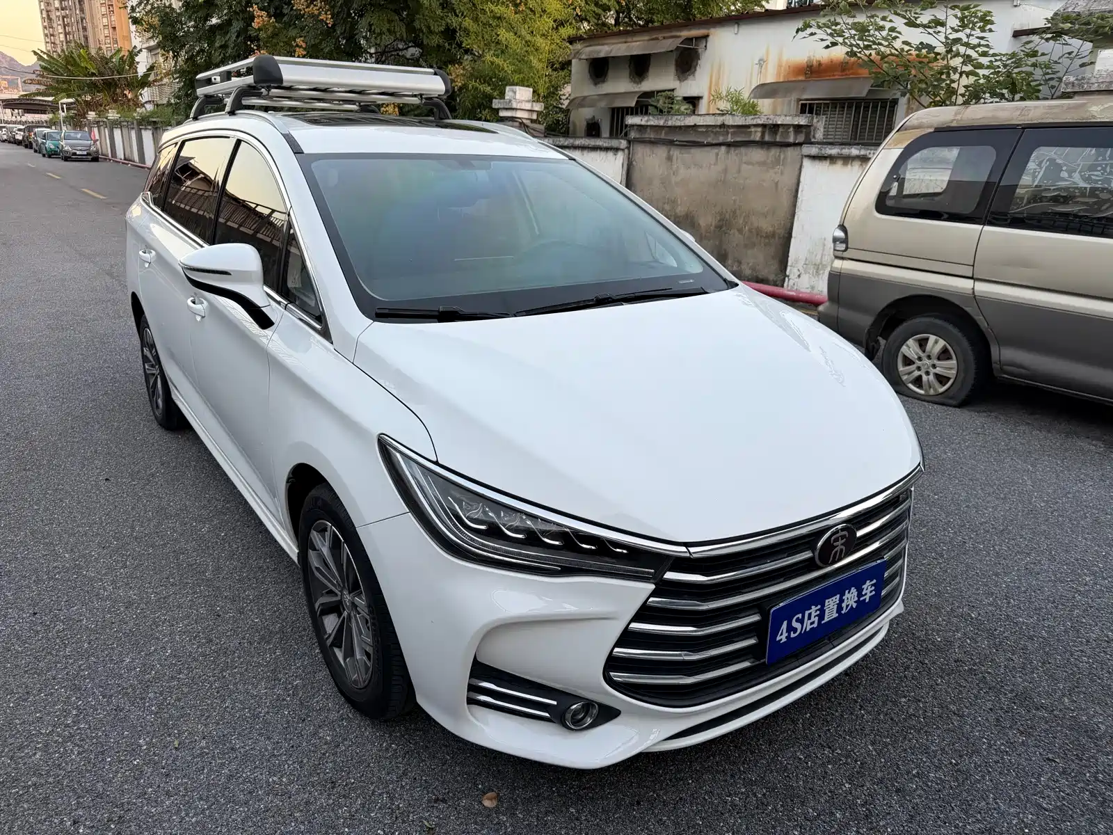 صورة 2 - BYD Song MAX