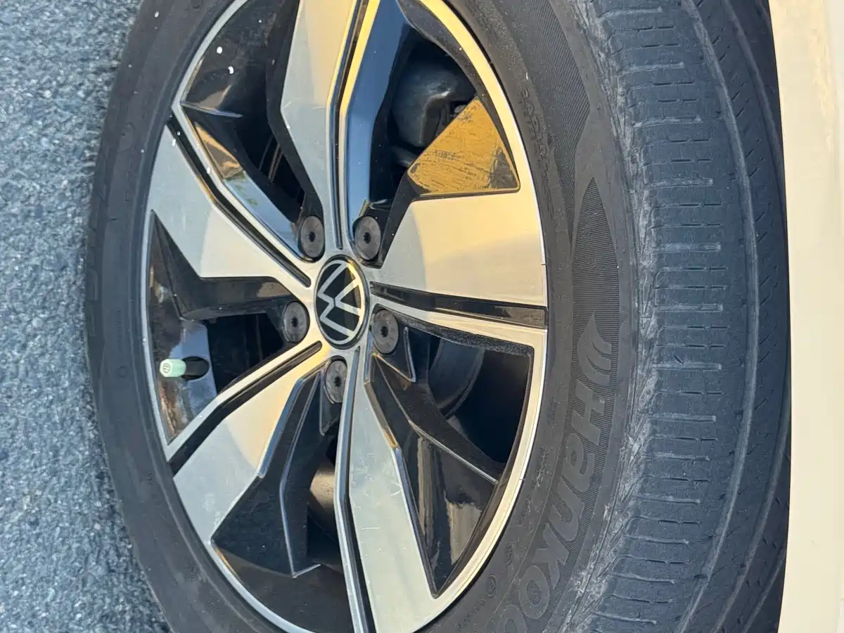 Volkswagen Tharu 2022 280TSI FWD Luxury Edition фото 5