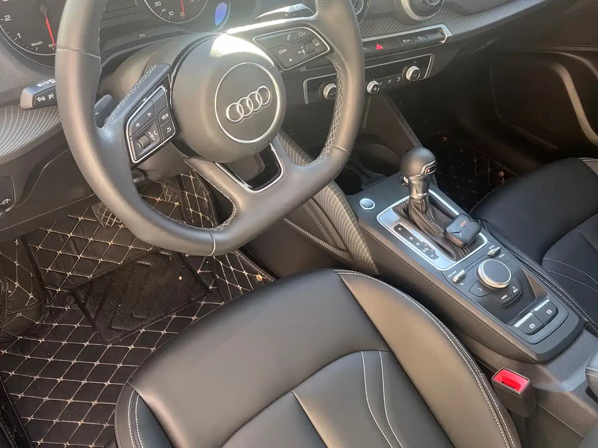Audi Q2L 2025 2025 35TFSI Fashion Dynamic