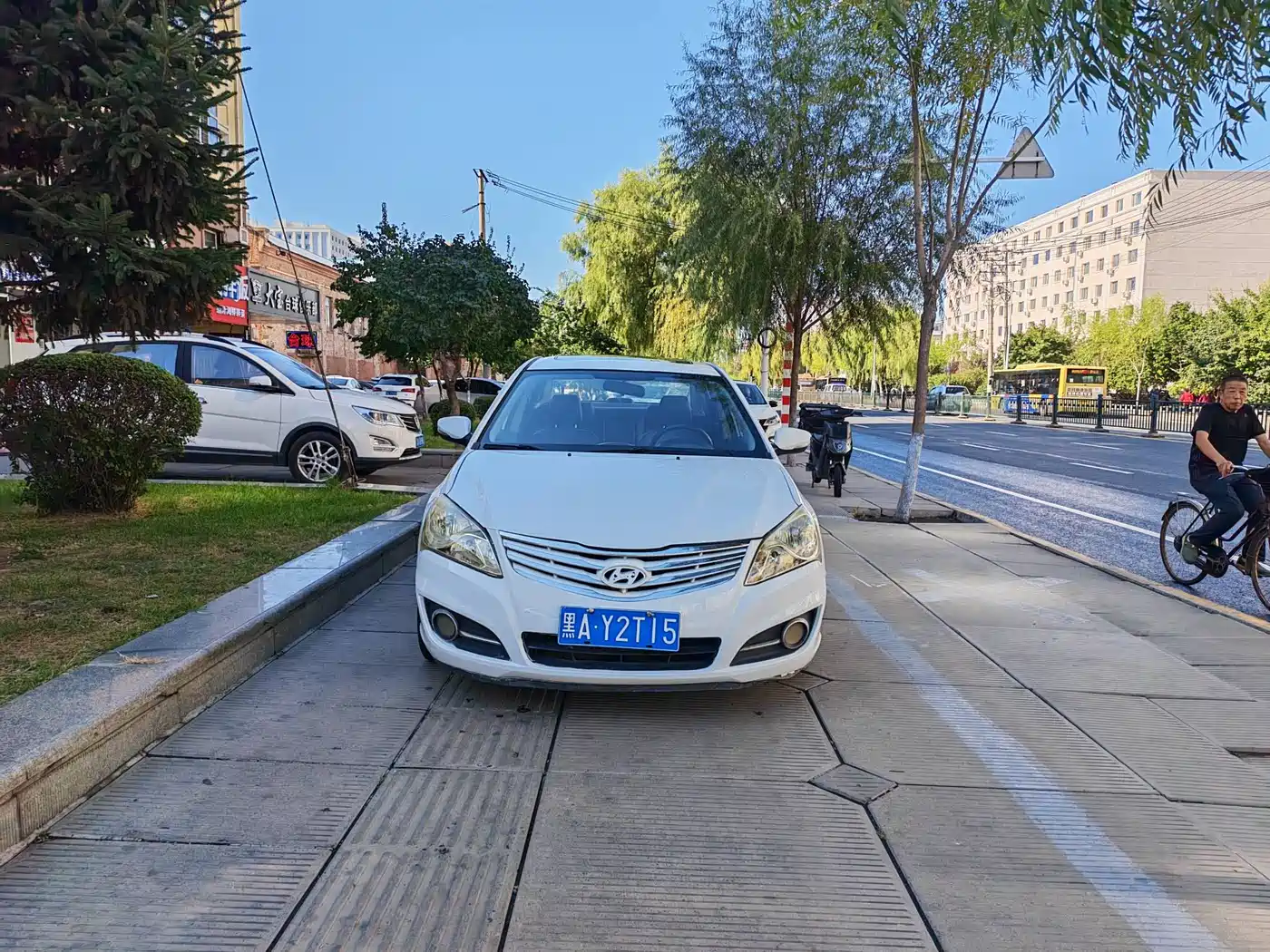 Hyundai Elantra 2011 1.6L Automatic Luxury фото 3