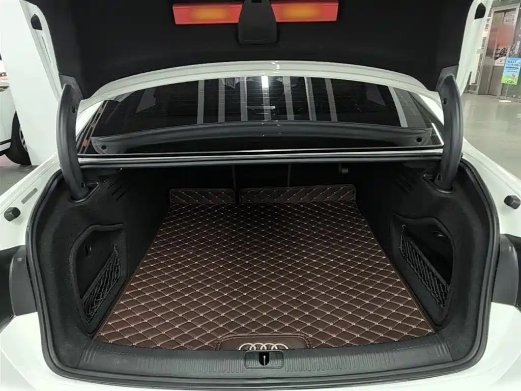 Audi A4L 2019 40 TFSI Fashion (China V) фото 19