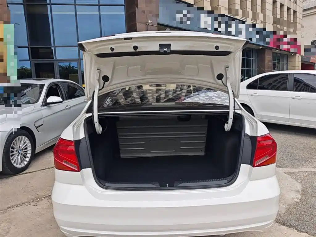 Volkswagen Jetta 2017 1.4L Manual Fashion фото 19
