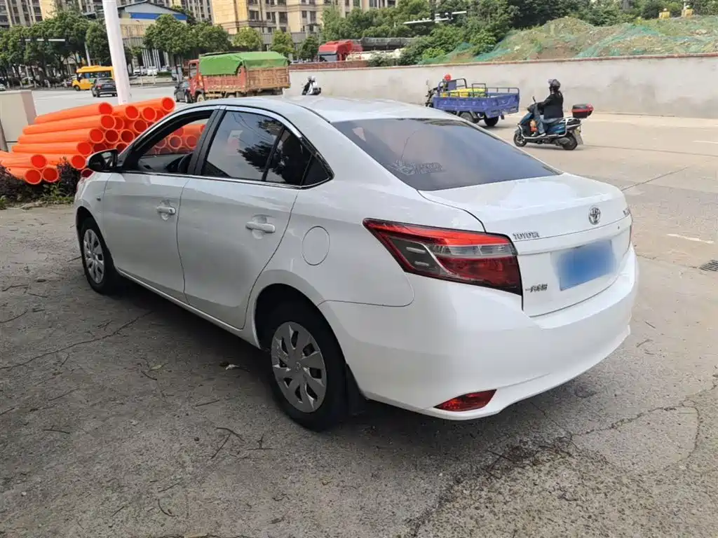 Toyota Vios 2014 1.5L Automatic Wisdom Edition фото 5