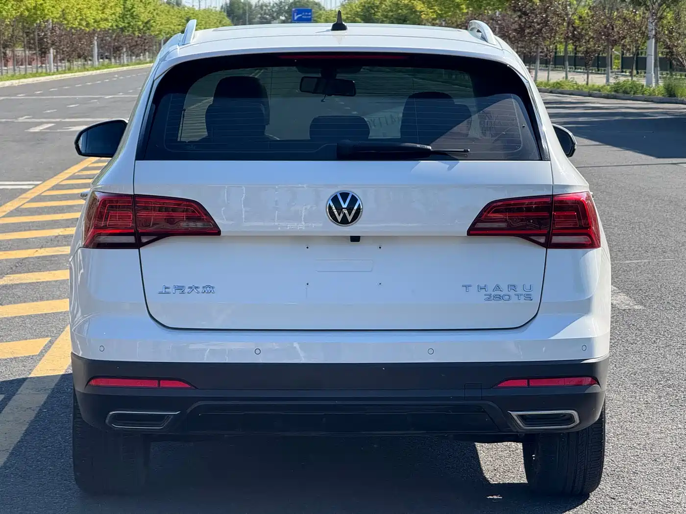 Volkswagen Tharu 2022 280TSI FWD Luxury Edition фото 6