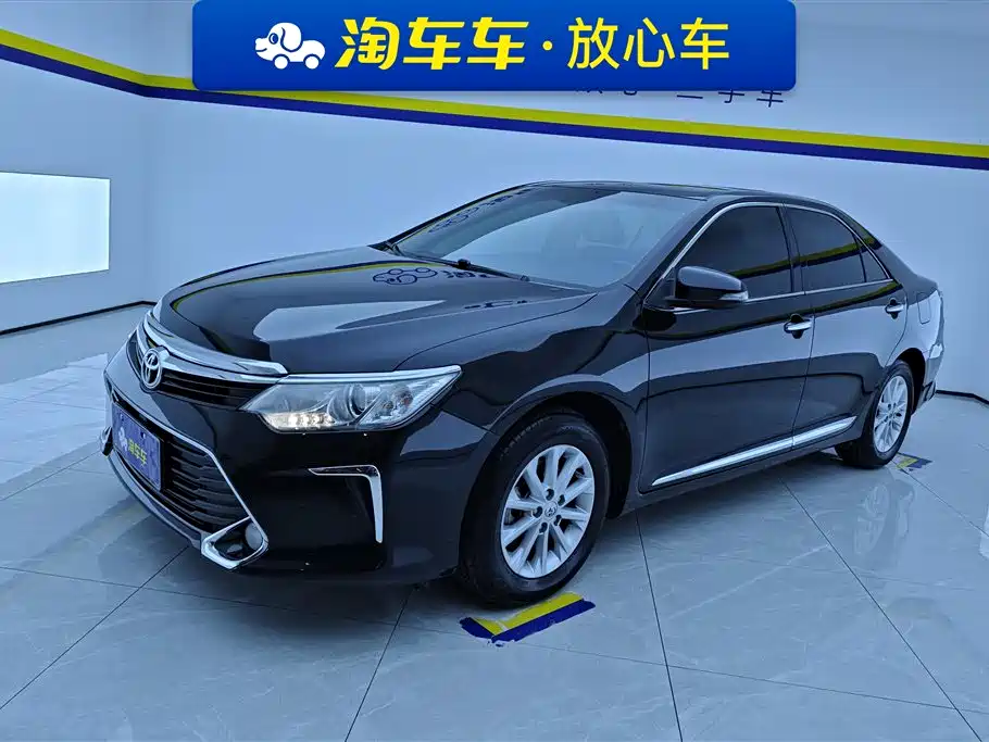 Toyota Camry 2016 2.0G 10th Anniversary Leading Edition