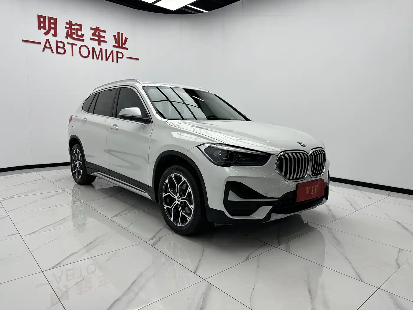 BMW X1 2022 sDrive20Li Fashion фото 3