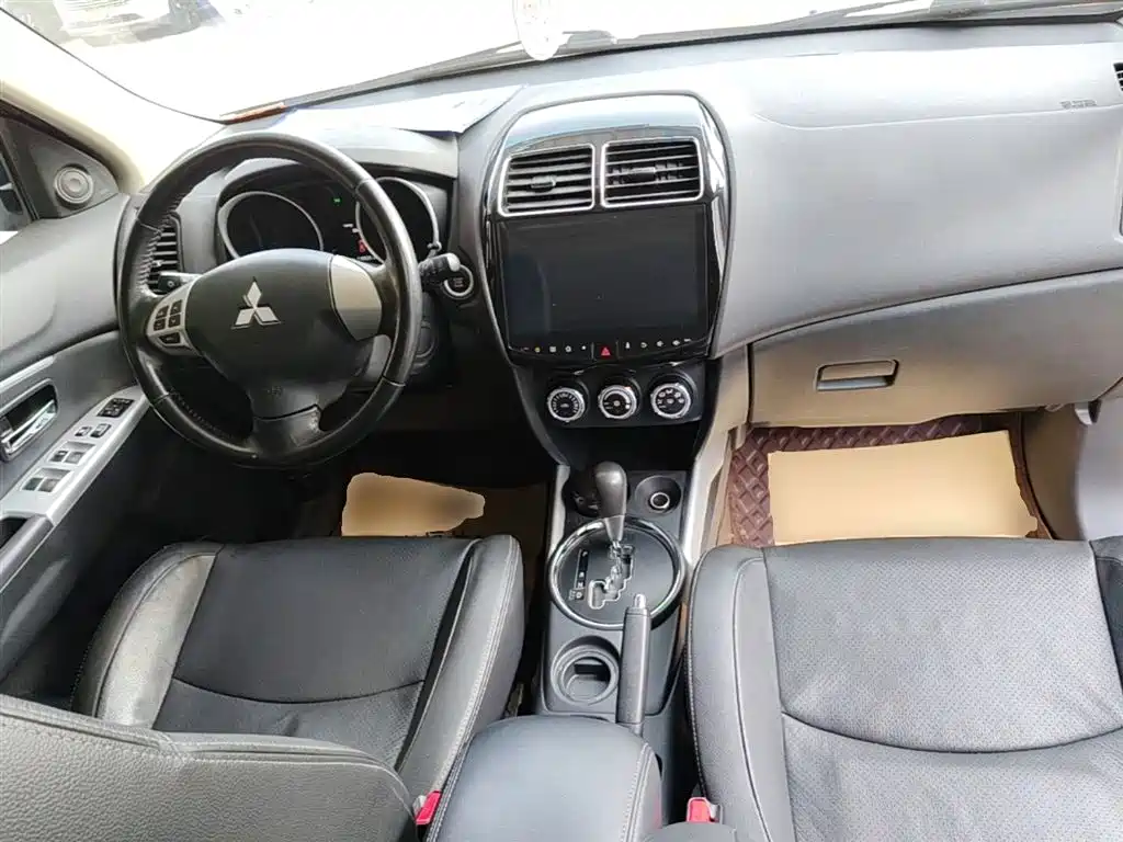 Mitsubishi ASX 2018 2.0L CVT 2WD Premium фото 10