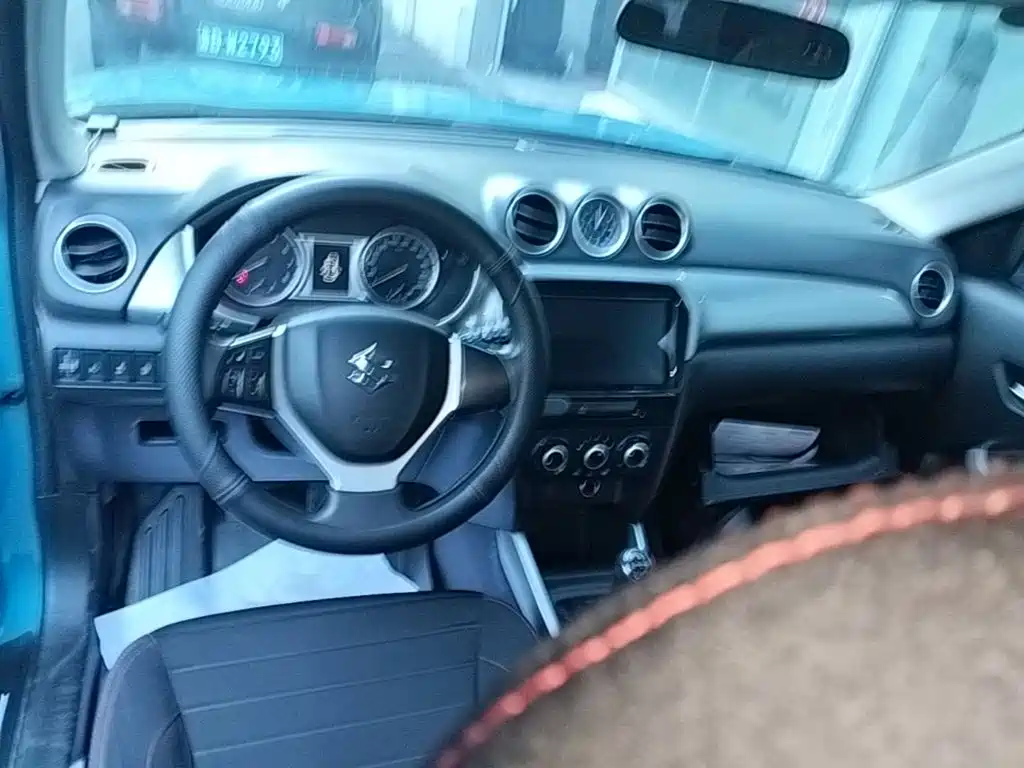 Suzuki Vitara 2017 2016 1.6L Manual 2WD Progressive Model