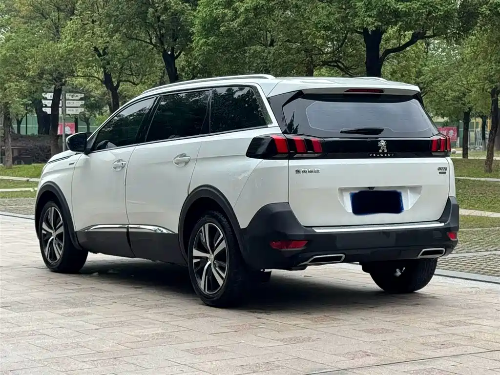 Peugeot 5008 2017 350THP 7-seat Elite Edition фото 8