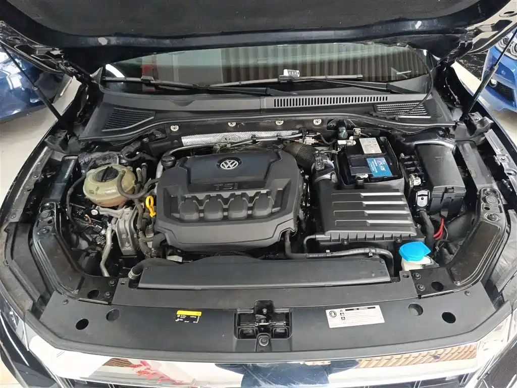 Volkswagen Passat 2019 330TSI Luxury Edition China VI фото 20