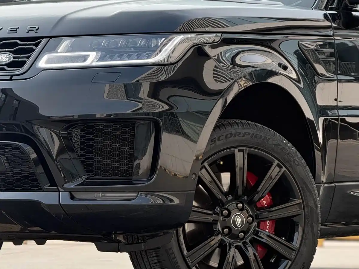 Land Rover Range Rover Sport 2021 3.0 L6 HST фото 5