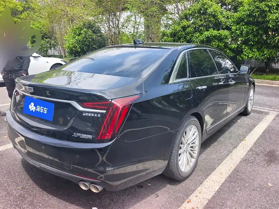 CADILLAC CT6