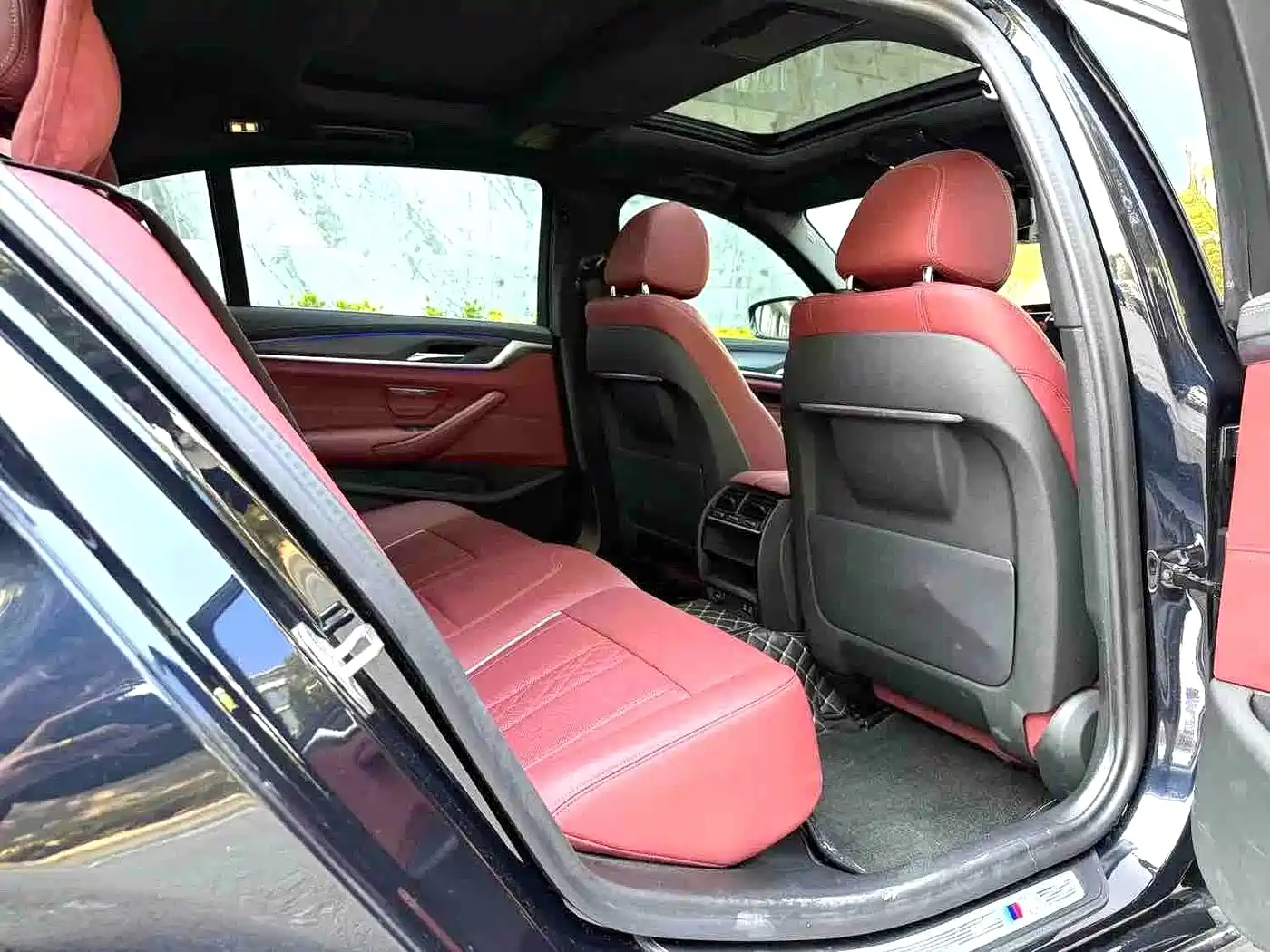 BMW 5 Series 2023 530Li Leading M Sport Package фото 5