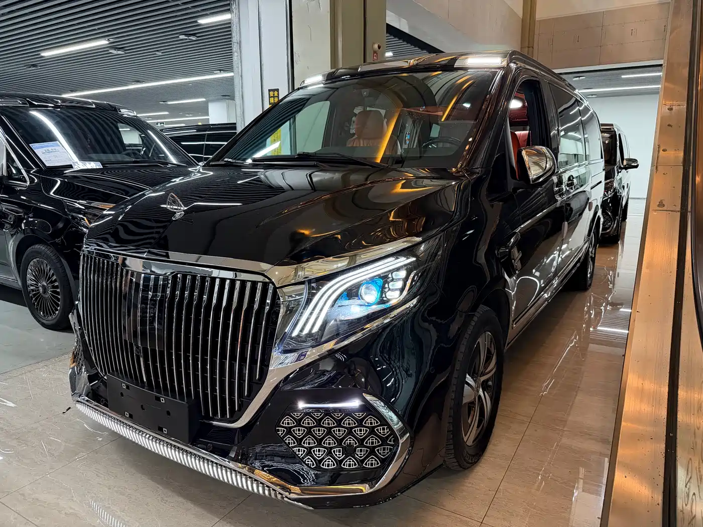 Mercedes-Benz Vito 2021 2.0T Business Edition 7-seater
