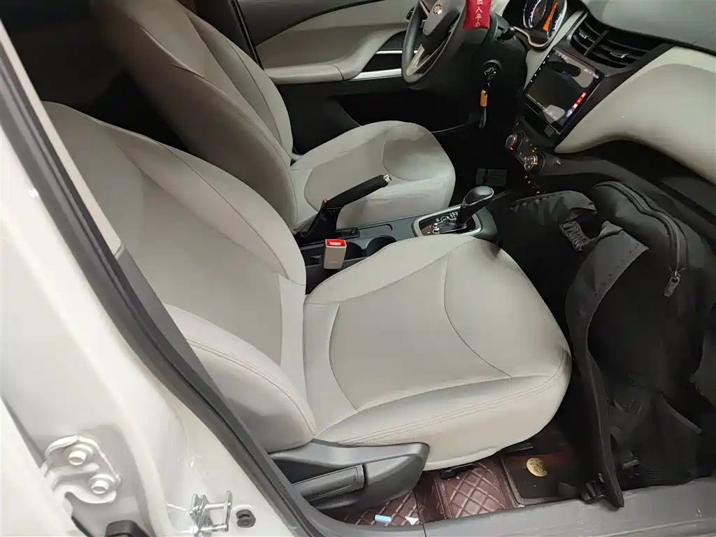 Chevrolet Sail 2018 Sail 3 1.5L AMT Happy Sunroof фото 20