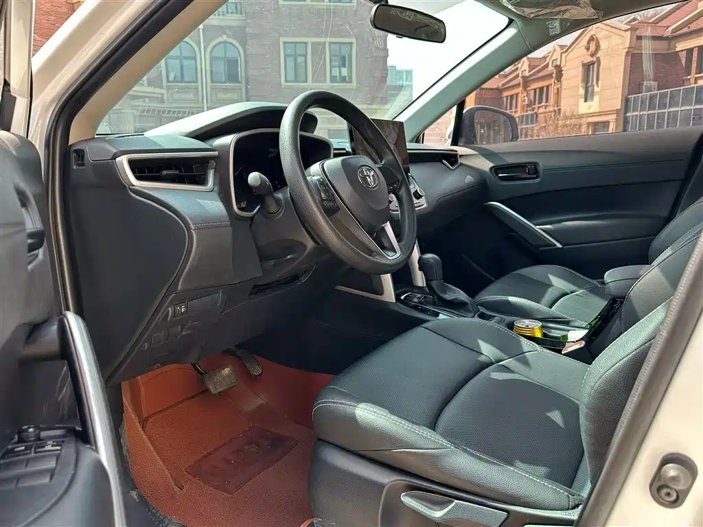 Toyota Frontlander 2024 2.0L CVT Elite Plus Edition фото 4