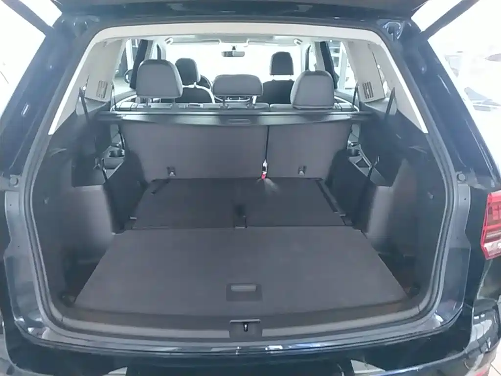 Volkswagen Teramont 2019 380TSI 4WD Luxury China V фото 19