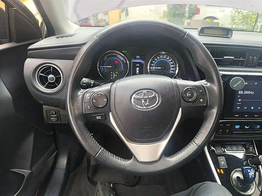Toyota Levin 2017 Facelift Hybrid 1.8H GS-L E-CVT Leading Edition China V фото 11