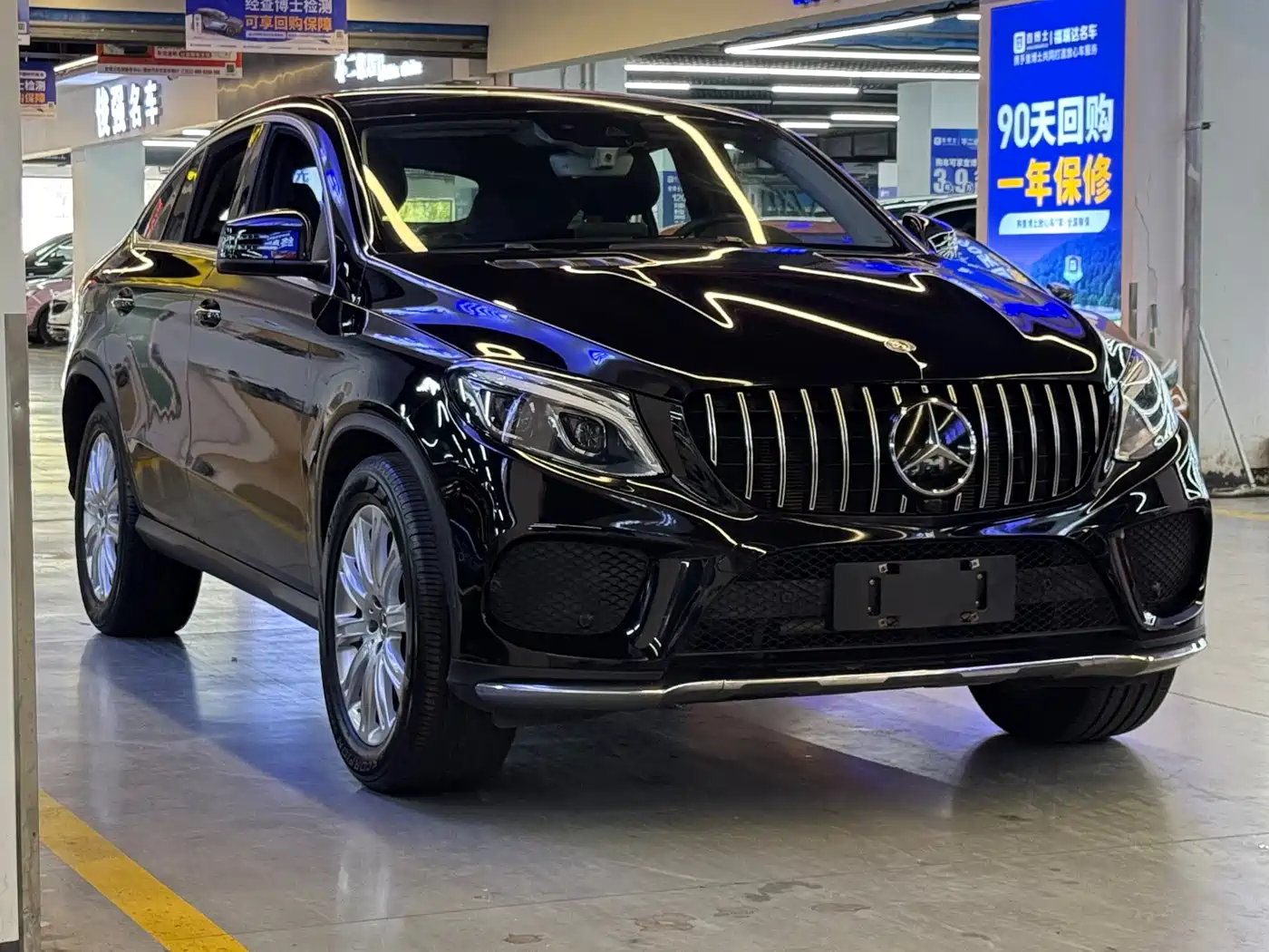 Mercedes-Benz GLE Coupe 2018 GLE 320 4MATIC Coupe SUV фото 3