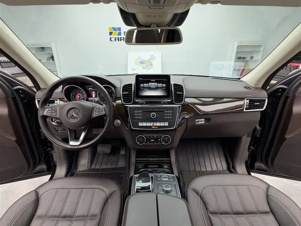 Mercedes-Benz GLS 2017 GLS 400 4MATIC Dynamic фото 9