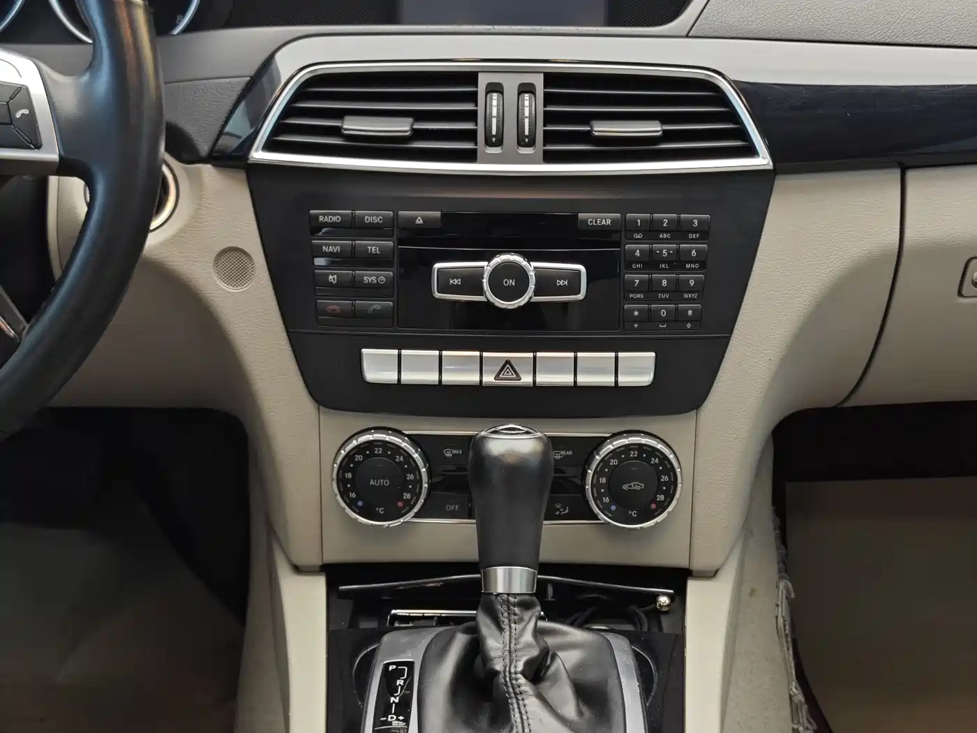 Mercedes-Benz C-Class 2013 C 180 Classic Grand Edition фото 20