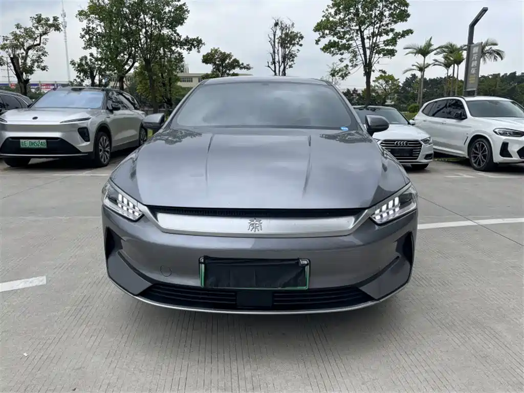 BYD Qin PLUS 2024 Glory Edition EV 420KM Leading фото 2