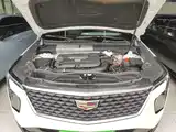Photo 20 - Cadillac XT4