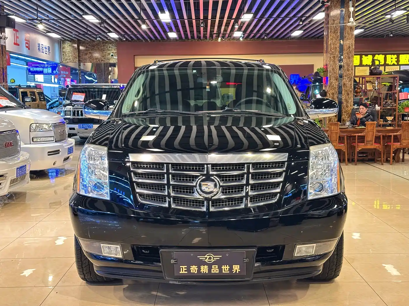 Cadillac Escalade 2008 6.2 AWD фото 2