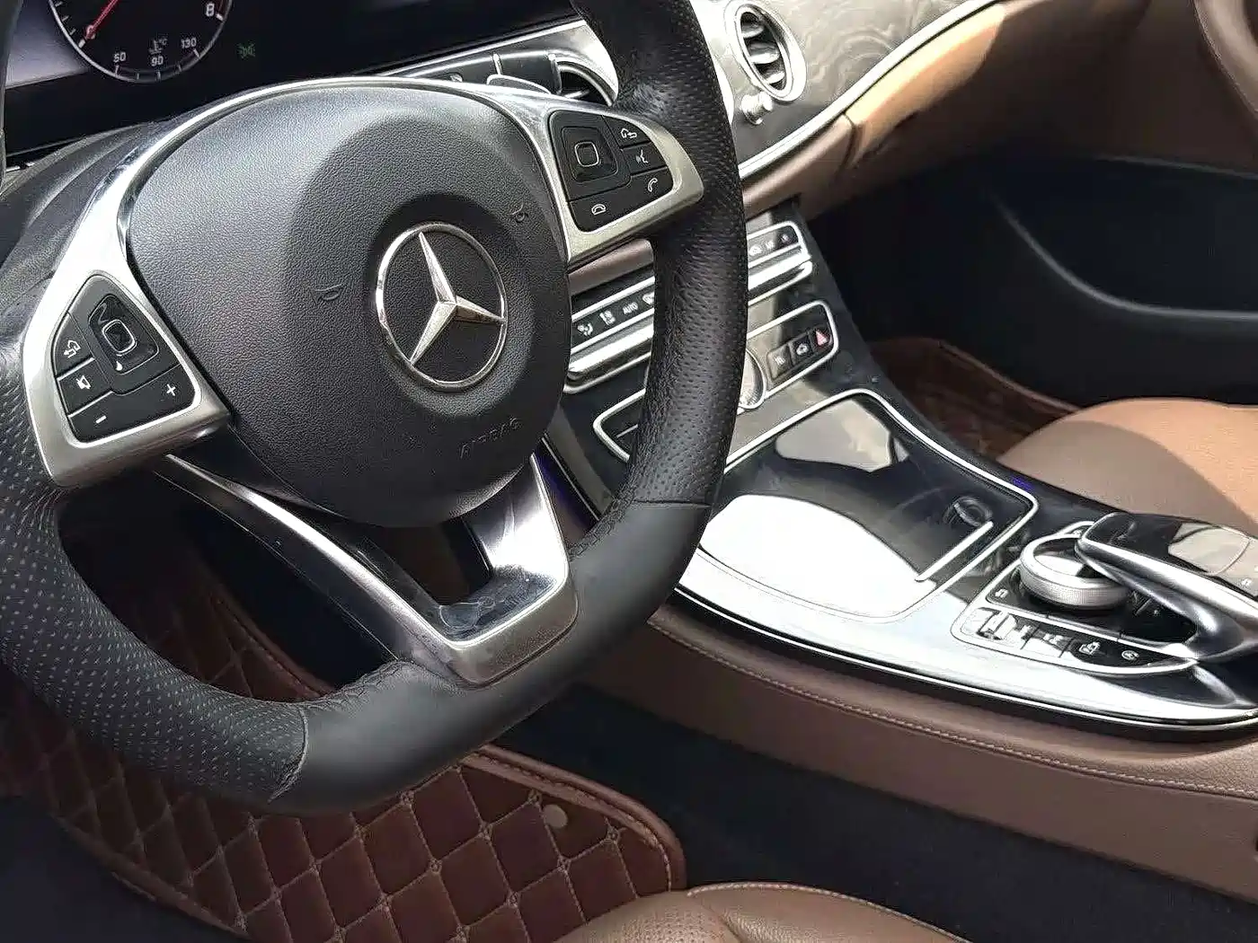 Mercedes-Benz E-Class 2017 E 300 L Sport Luxury фото 7