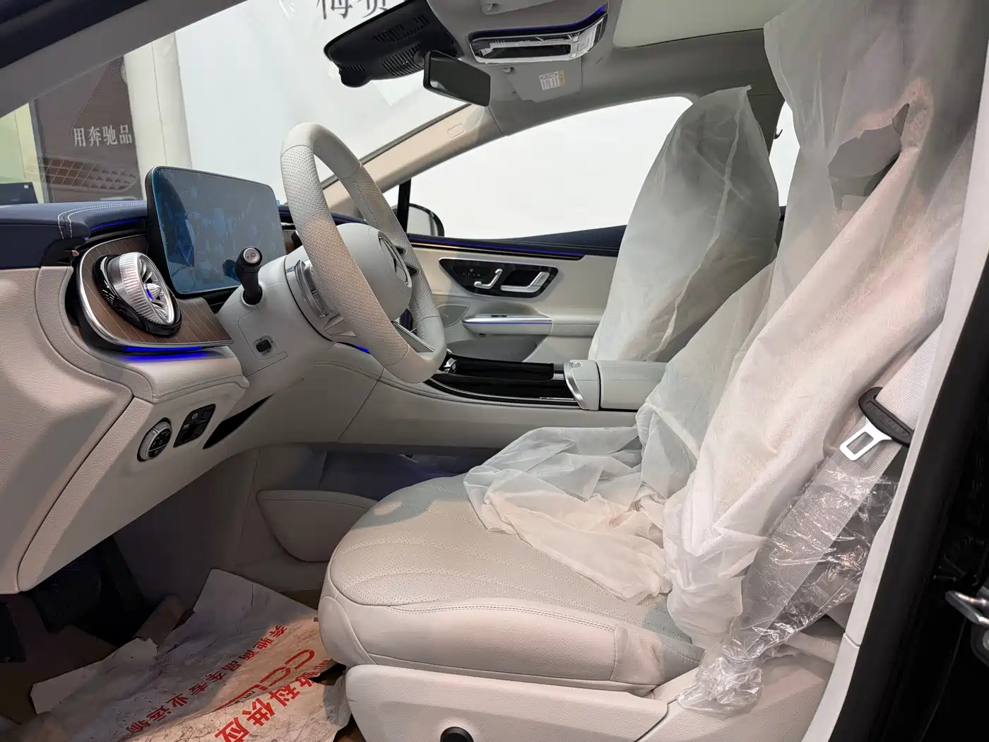 Mercedes-Benz EQE 2025 500 4MATIC Pioneer фото 8