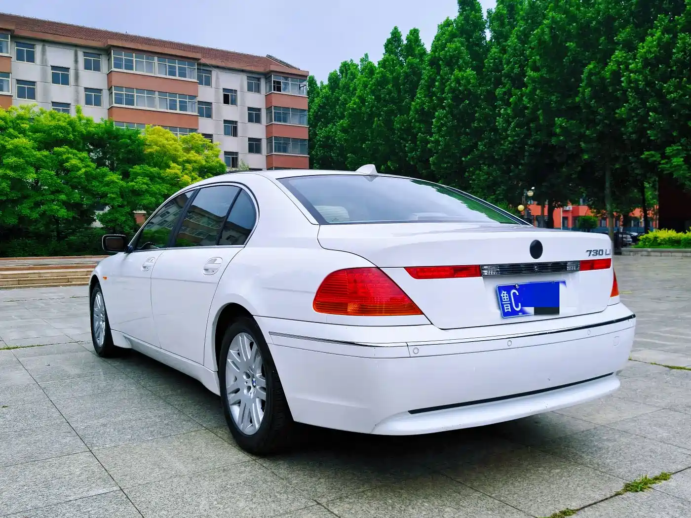 BMW 7 Series 2005 Model 730Li фото 14