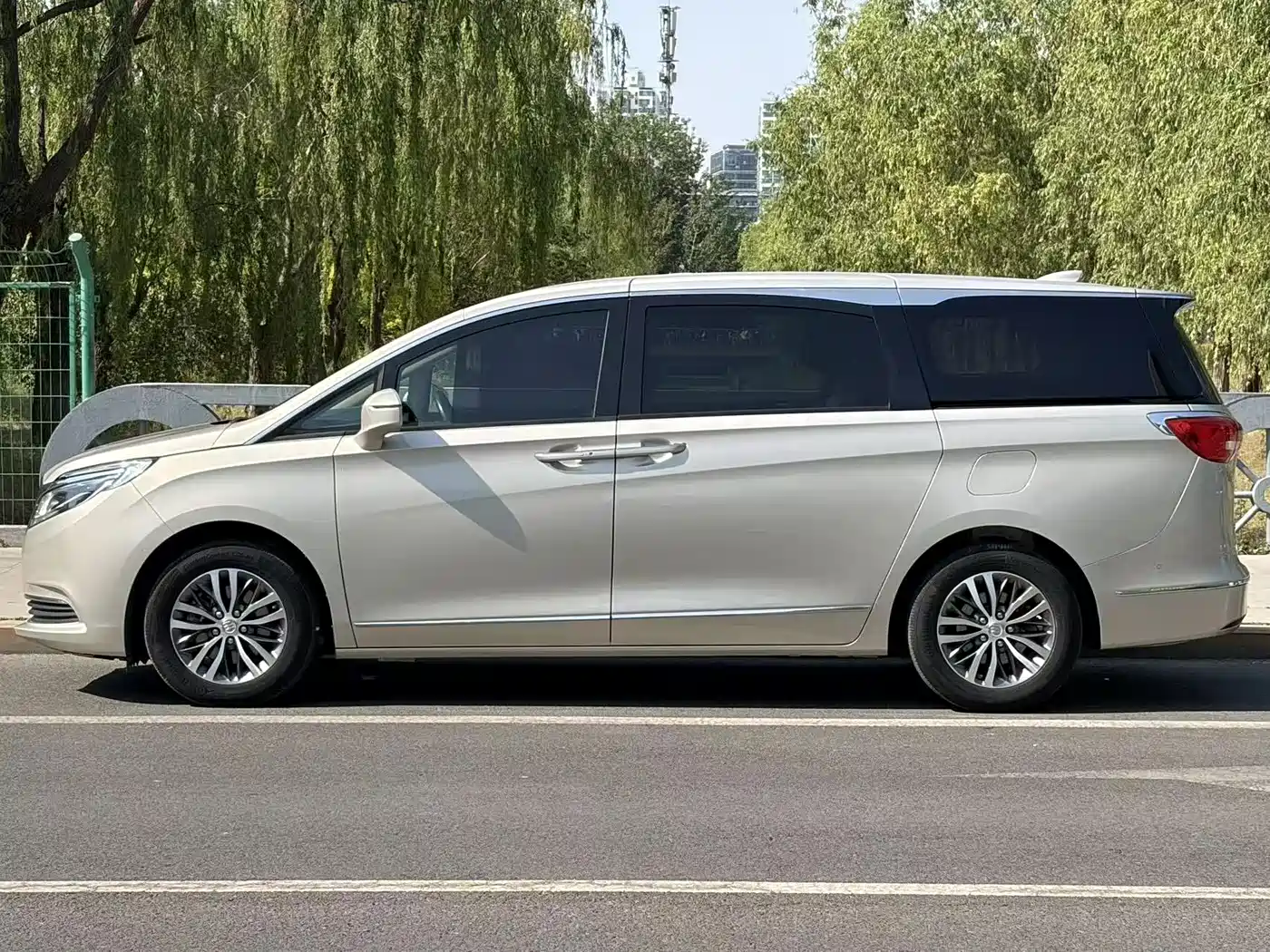 Buick GL8 2017 ES 28T Flagship China V фото 17