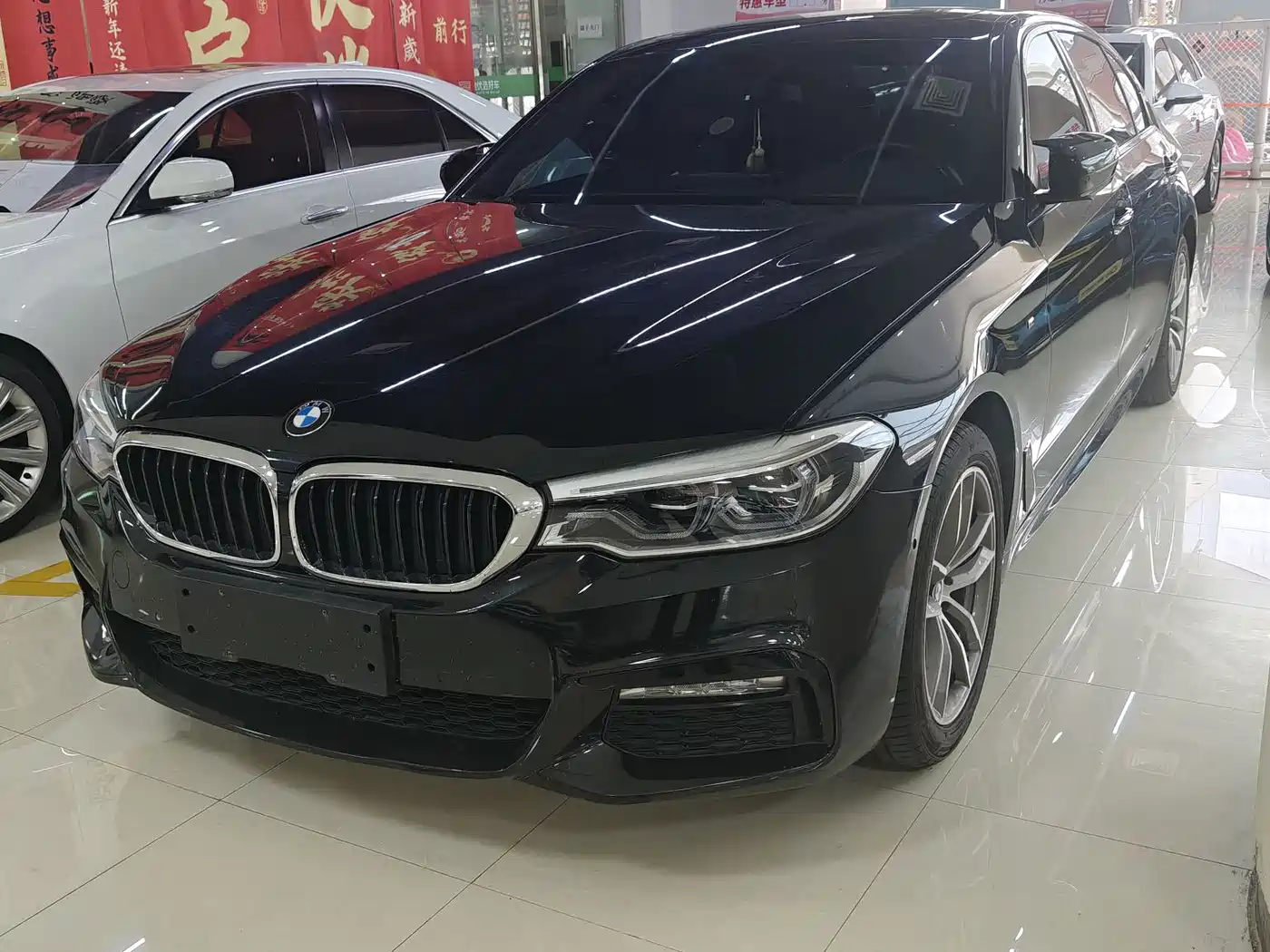 BMW 5 Series 2018 525Li M Sport Package фото 2