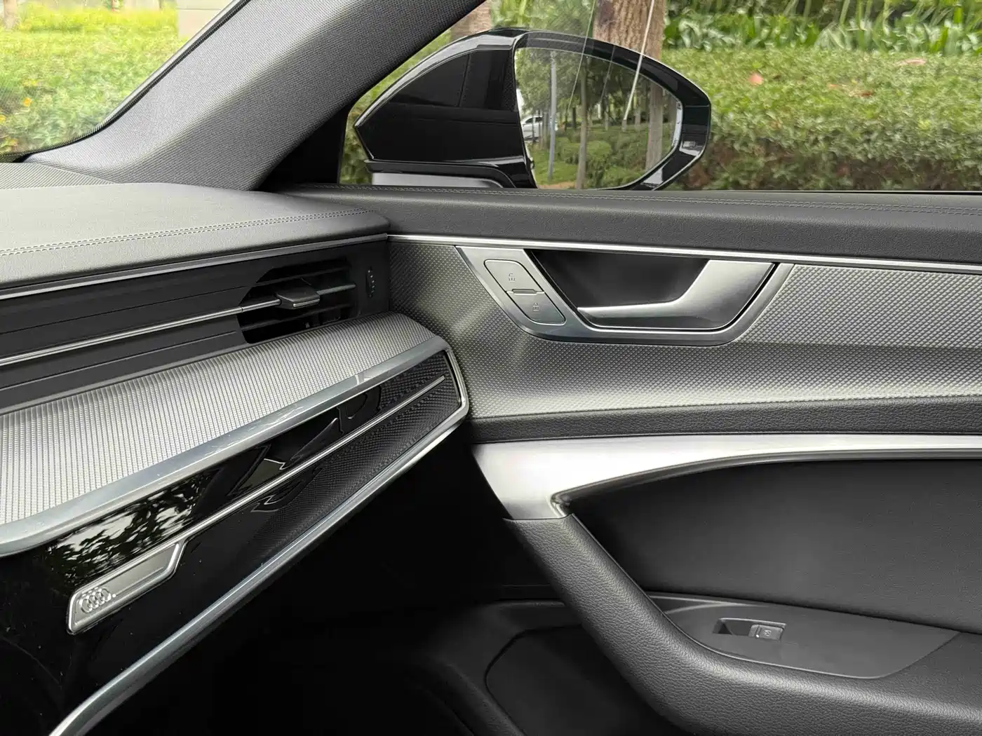 Audi A6L 2023 40 TFSI Luxury Dynamic фото 22
