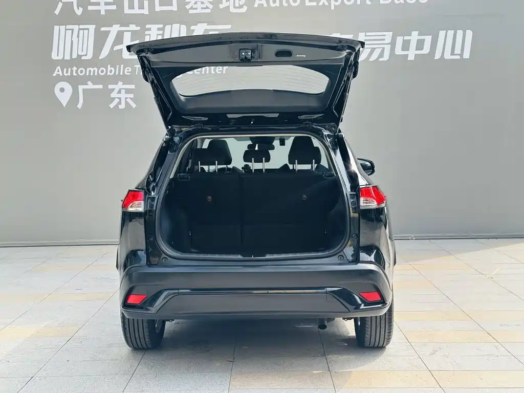 Photo 17 - Toyota Frontlander