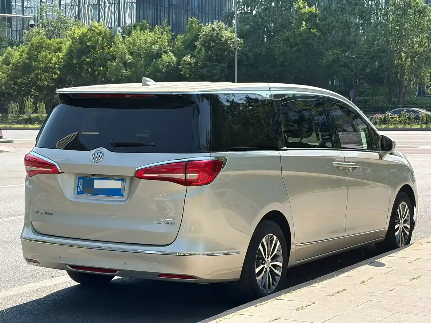 Buick GL8 2017 ES 28T Flagship China V фото 20