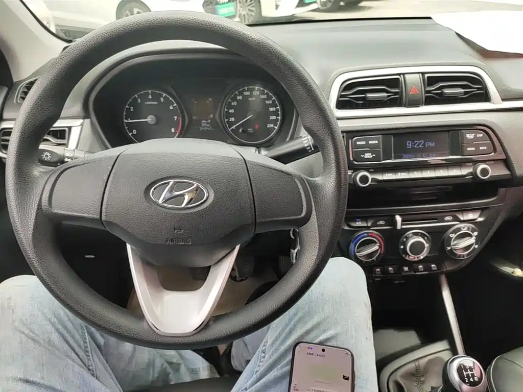 Hyundai Verna 2017 1.4L Manual Color Edition (China V) фото 10