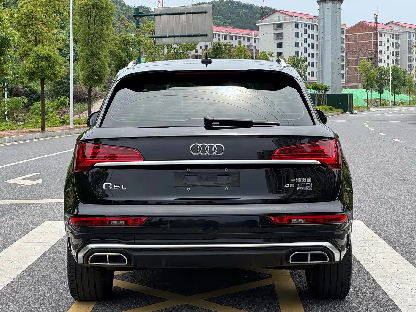 Audi Q5L 2023 45T Luxury Dynamic фото 5