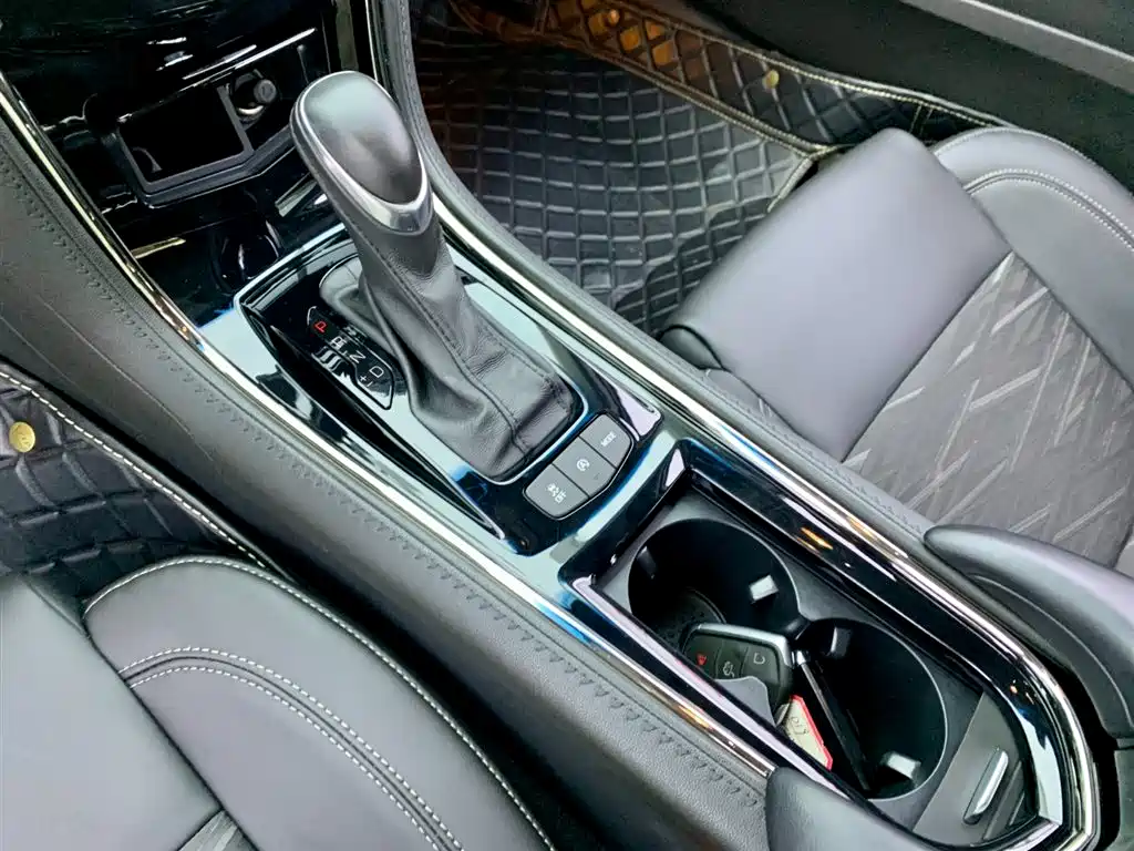 Cadillac ATS-L 2017 28T Technology фото 22