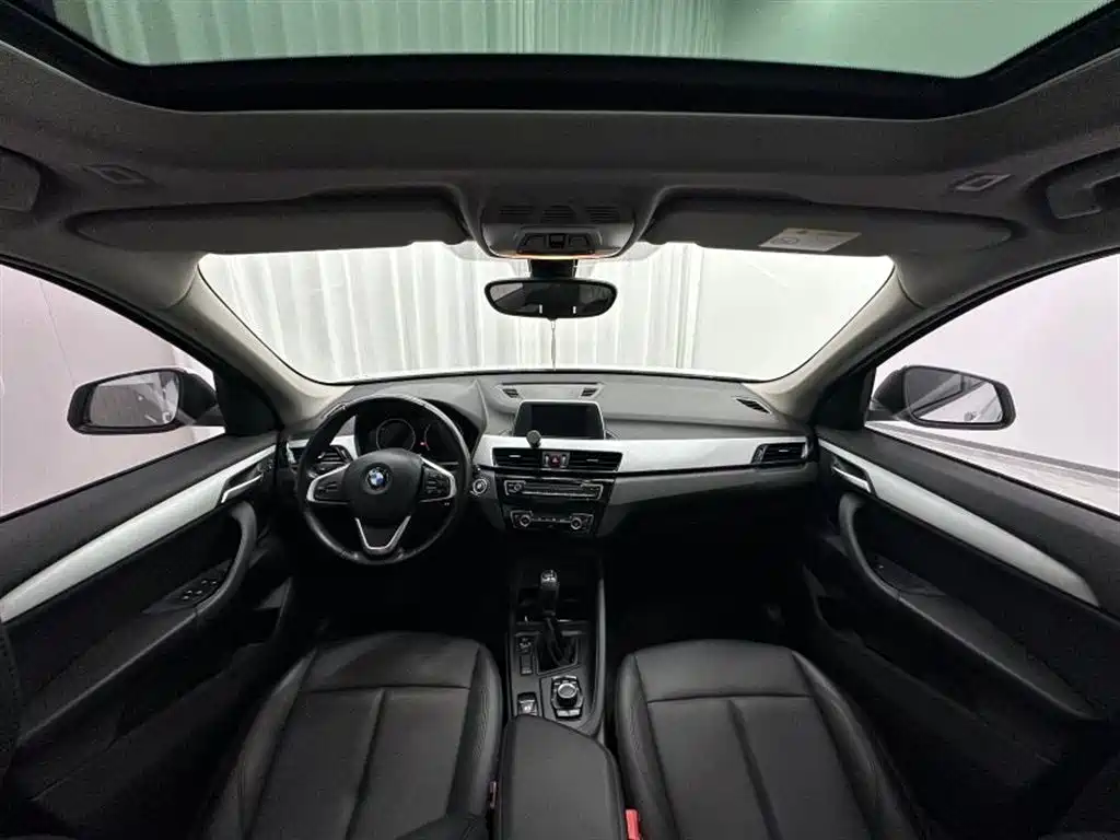 BMW X1 2018 sDrive18Li Fashion Model фото 7