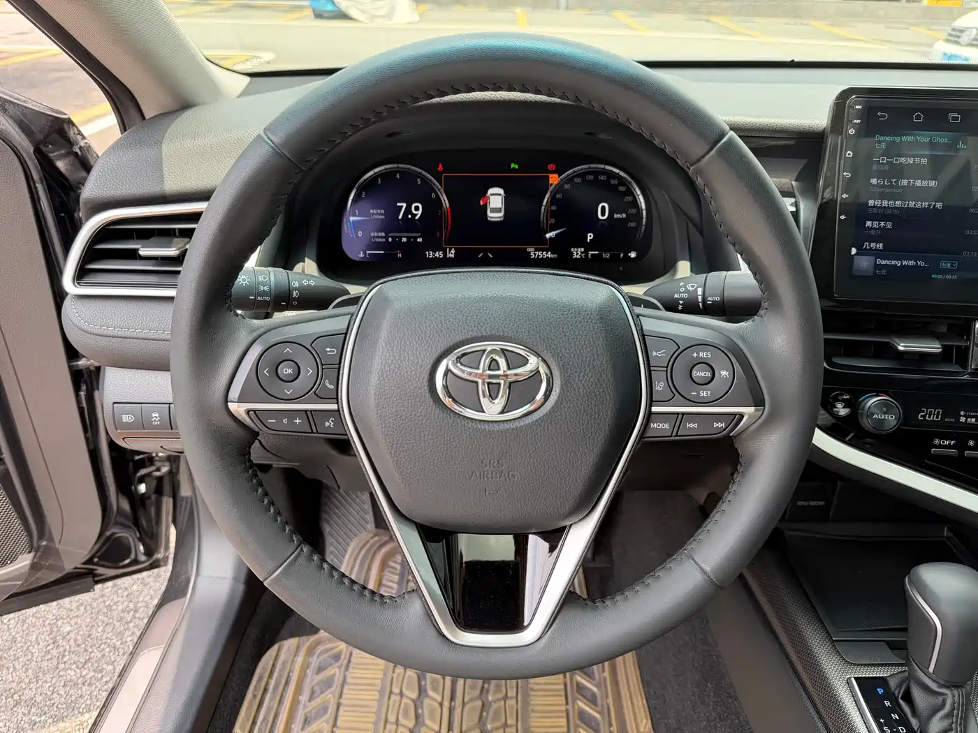 Toyota Camry 2022 2.5S Knight Edition фото 11