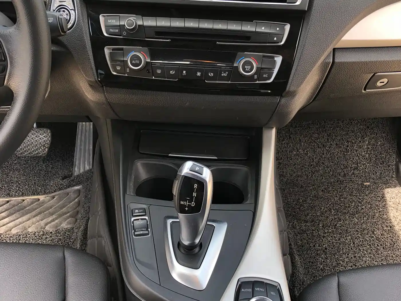 BMW 2 Series (Import) 2015 218i Convertible Coupe фото 6