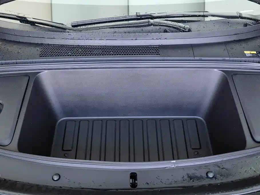 Li Auto i6 2026 2025 2WD Base Model