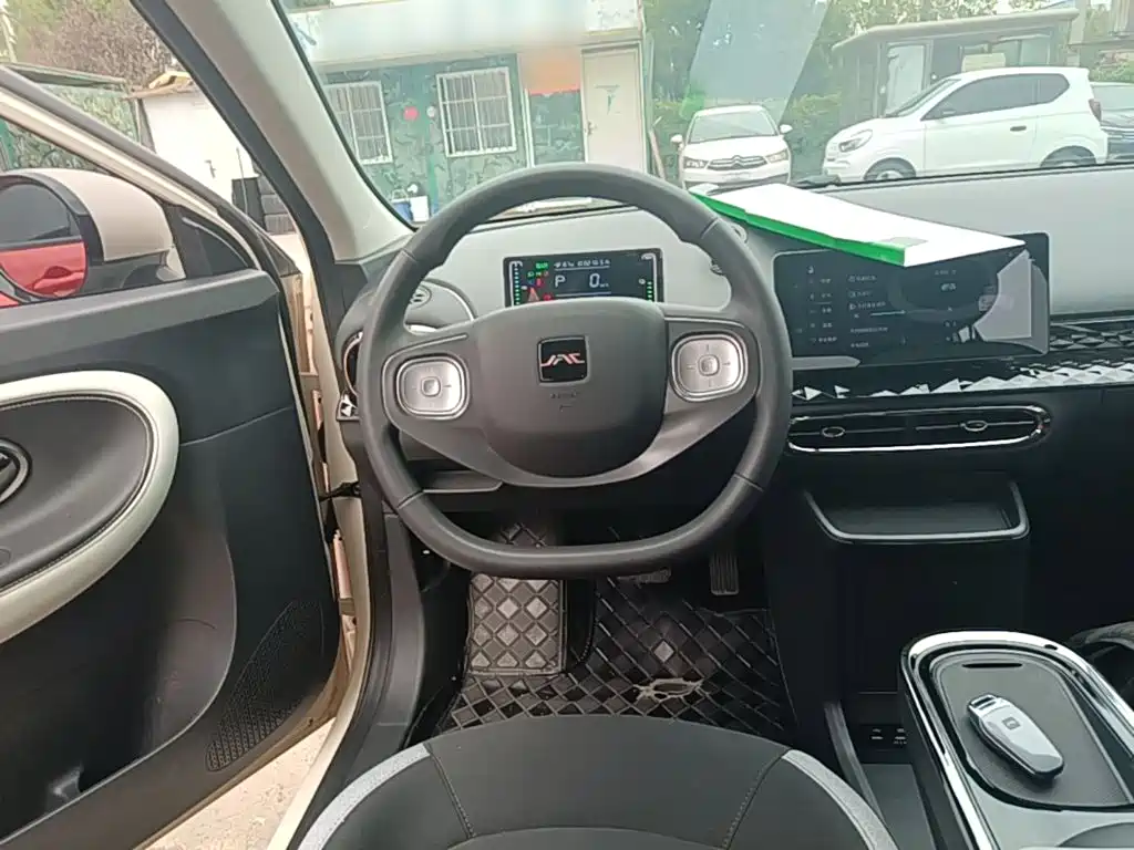 JAC Yiwei Yiwei 3 2024 2024 Beloved Edition 330km Lite
