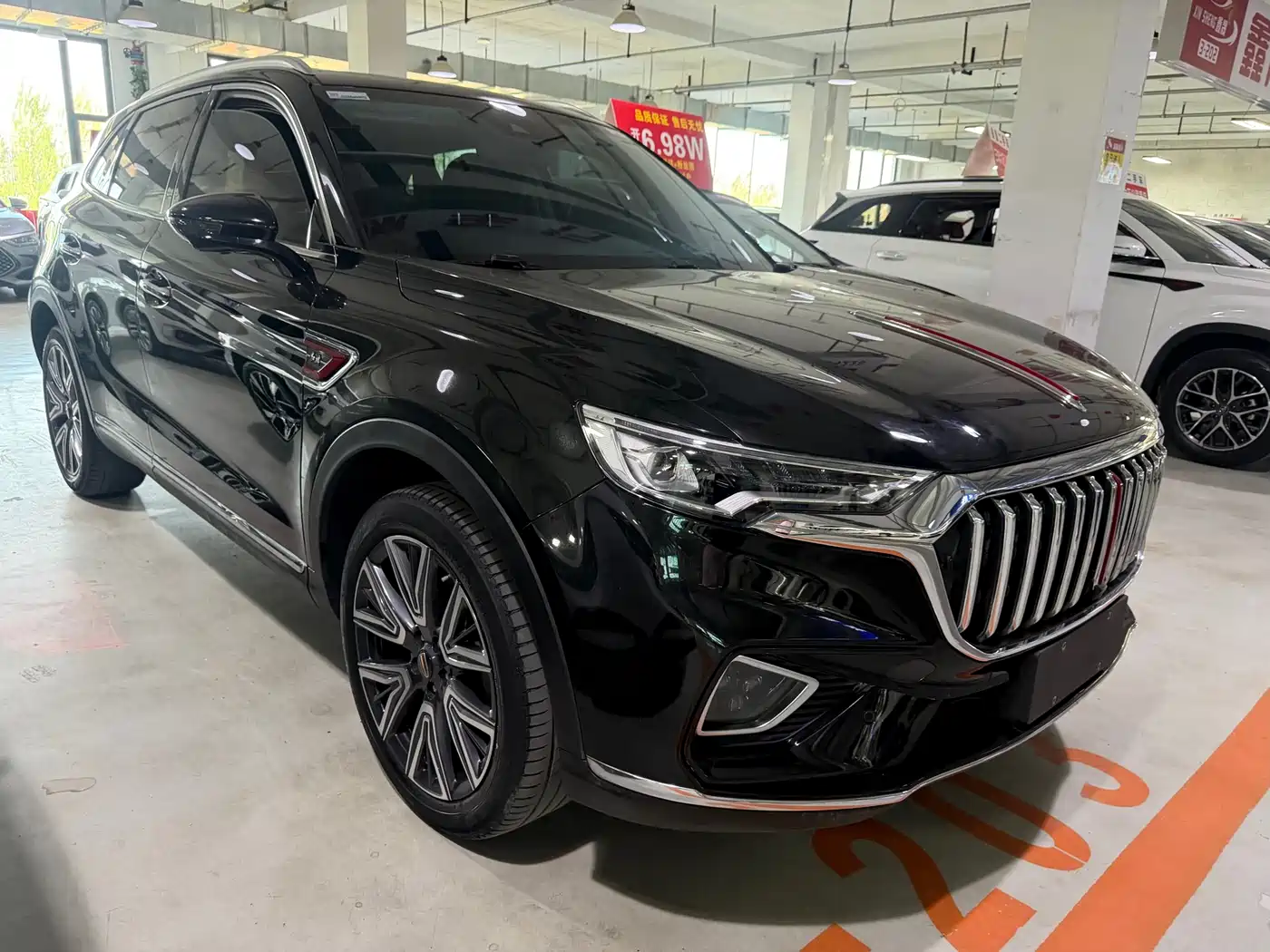 Hongqi HS5 2019 2.0T Smart Connect Enjoy 4WD Edition фото 2