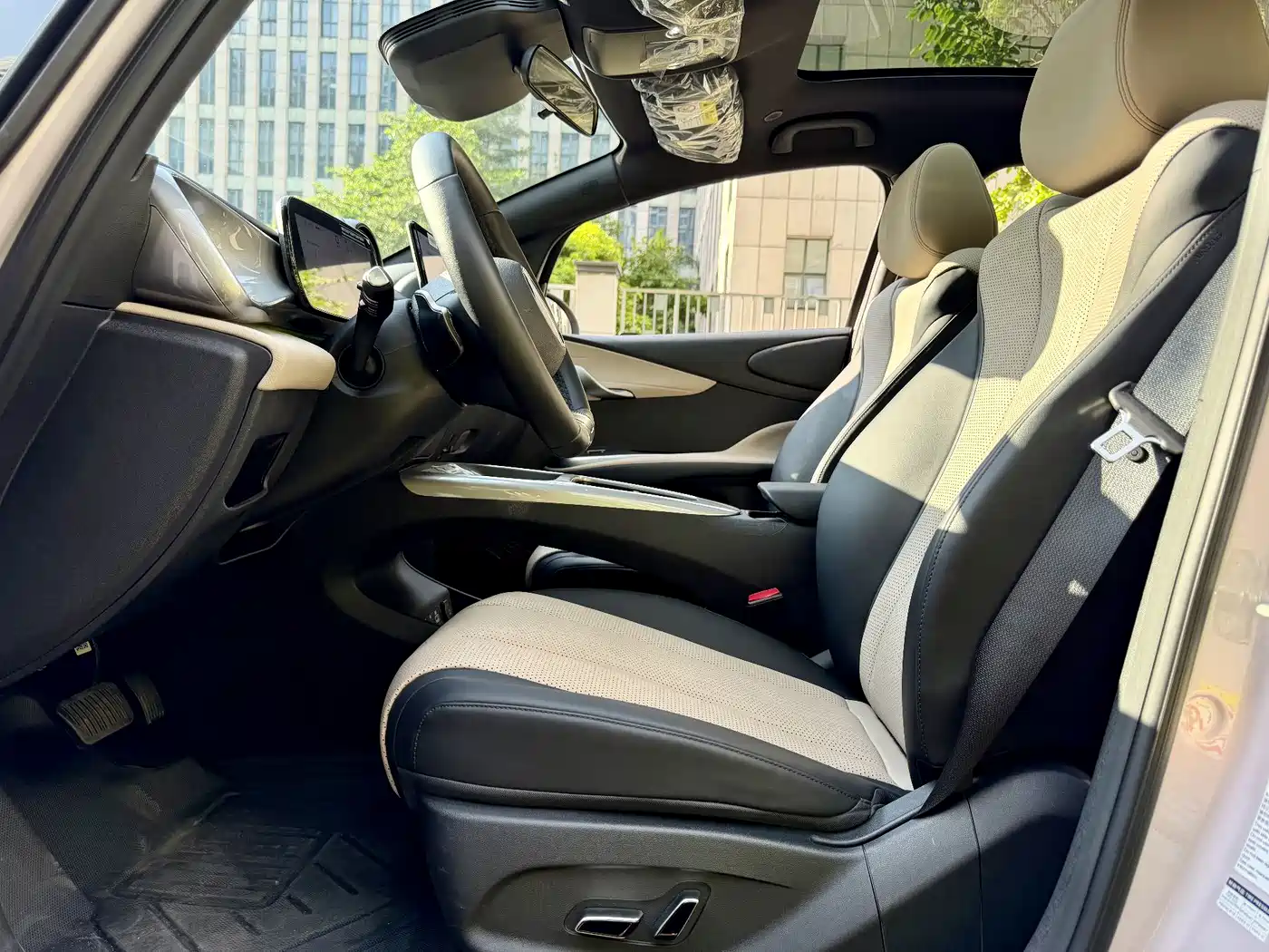 BYD Dolphin 2025 Smart Drive Edition 410km Fashion Version фото 14