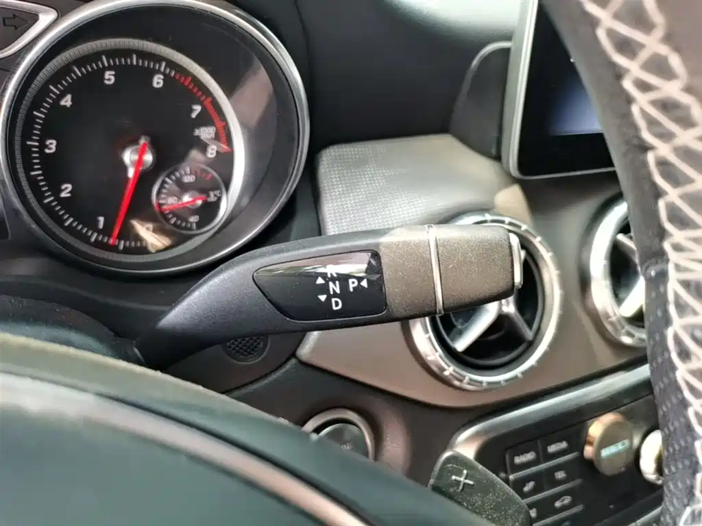 Mercedes-Benz CLA (Import) 2017 Facelift CLA 200 Dynamic фото 14