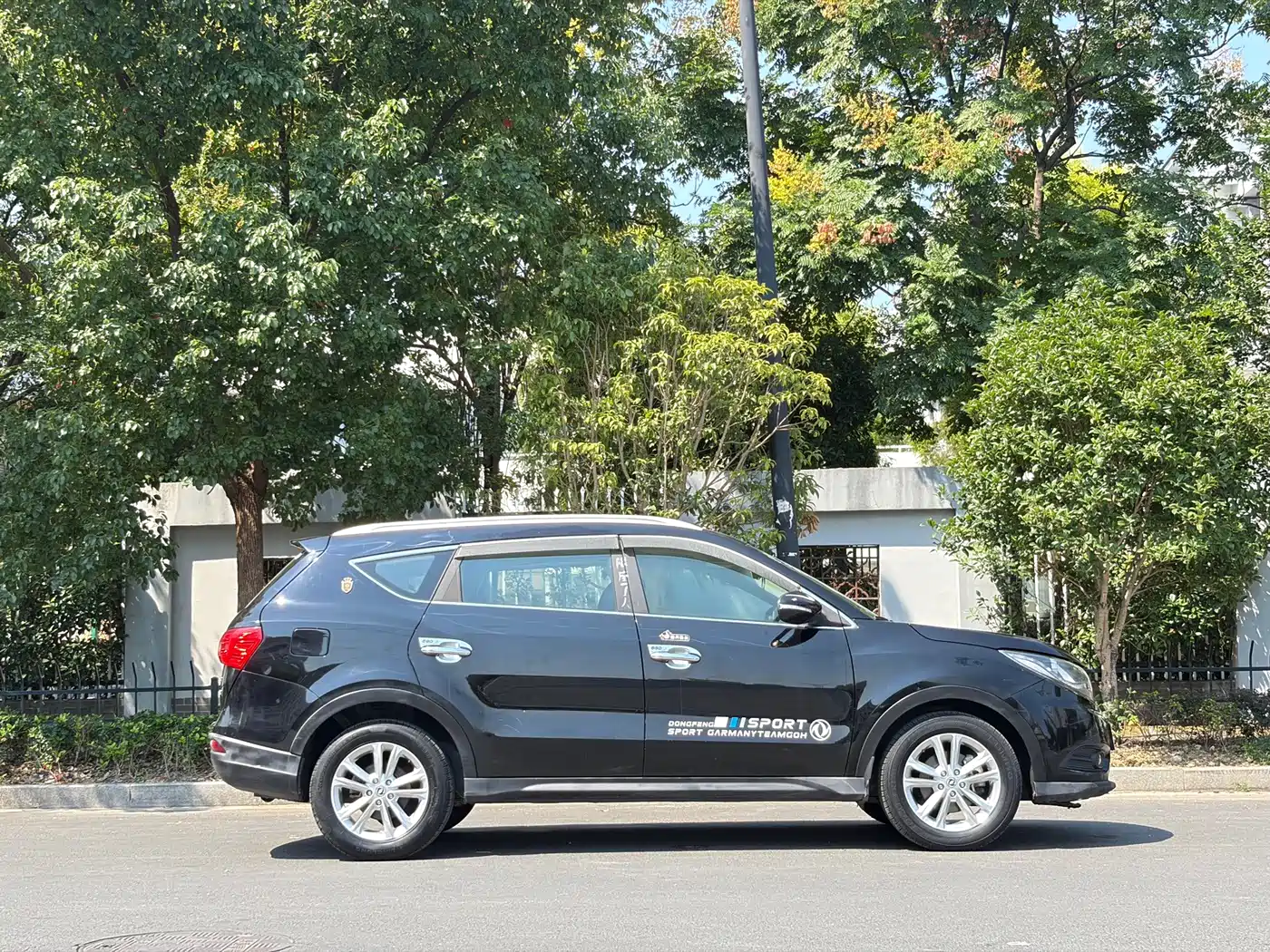 Dongfeng Fengguang Fengguang 580 2019 2018 1.8L Manual Comfort Version