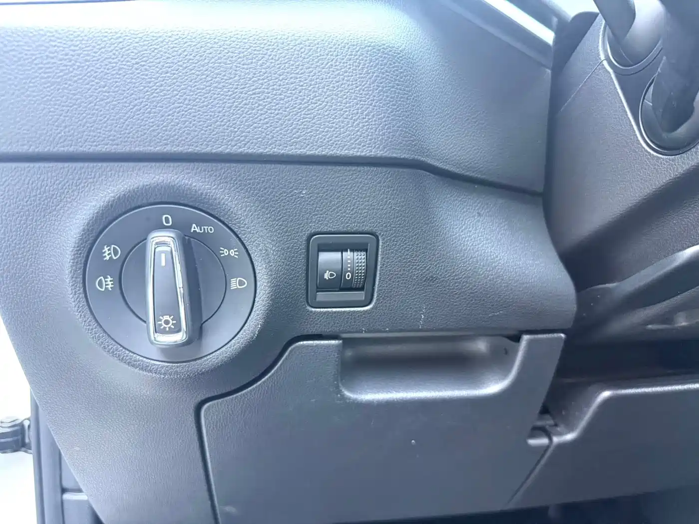 Škoda Karoq 2021 TSI280 Luxury Edition фото 12