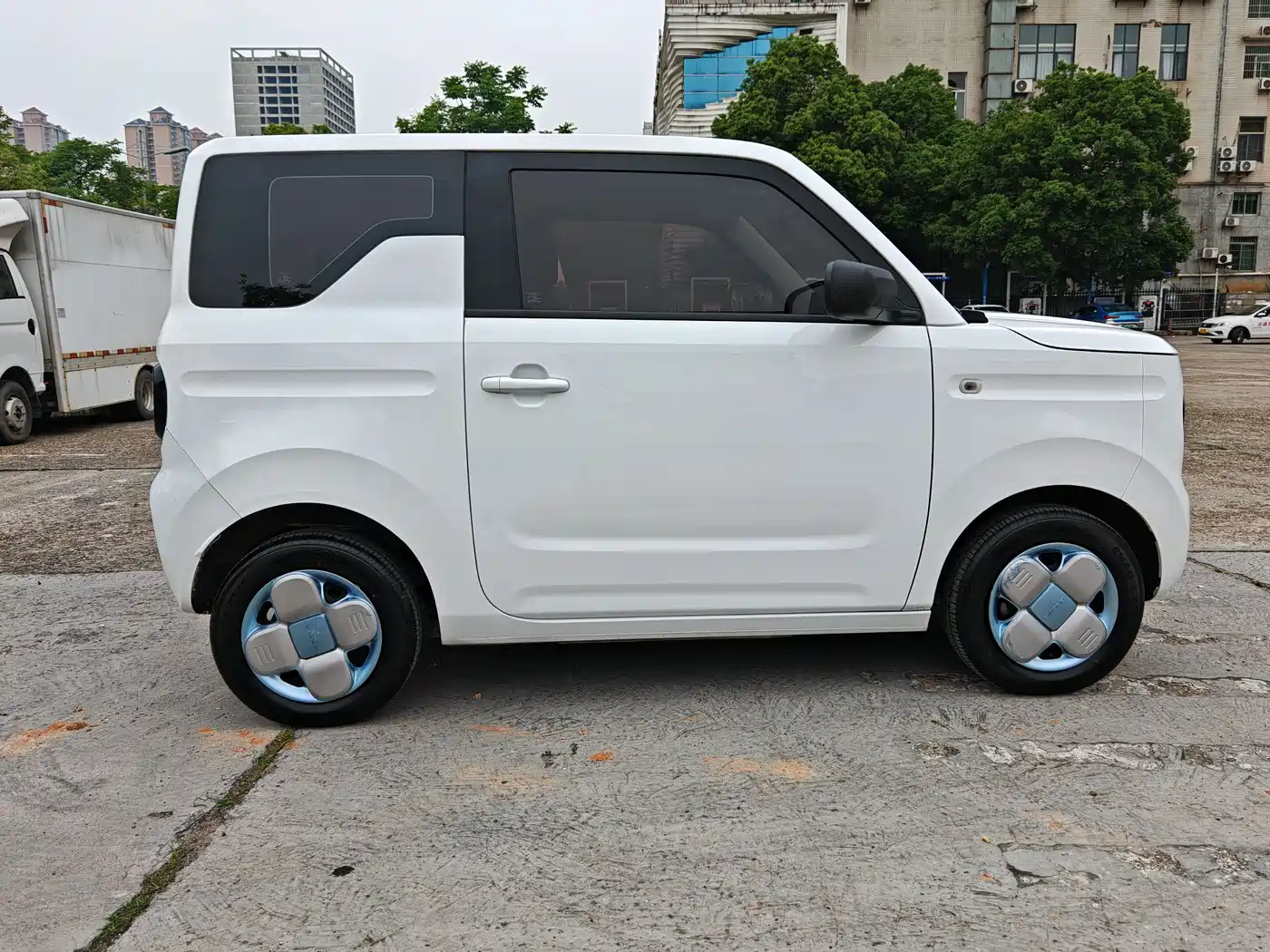 Geely Galaxy Panda 2023 Panda Mini 200km Endurance Bear фото 12